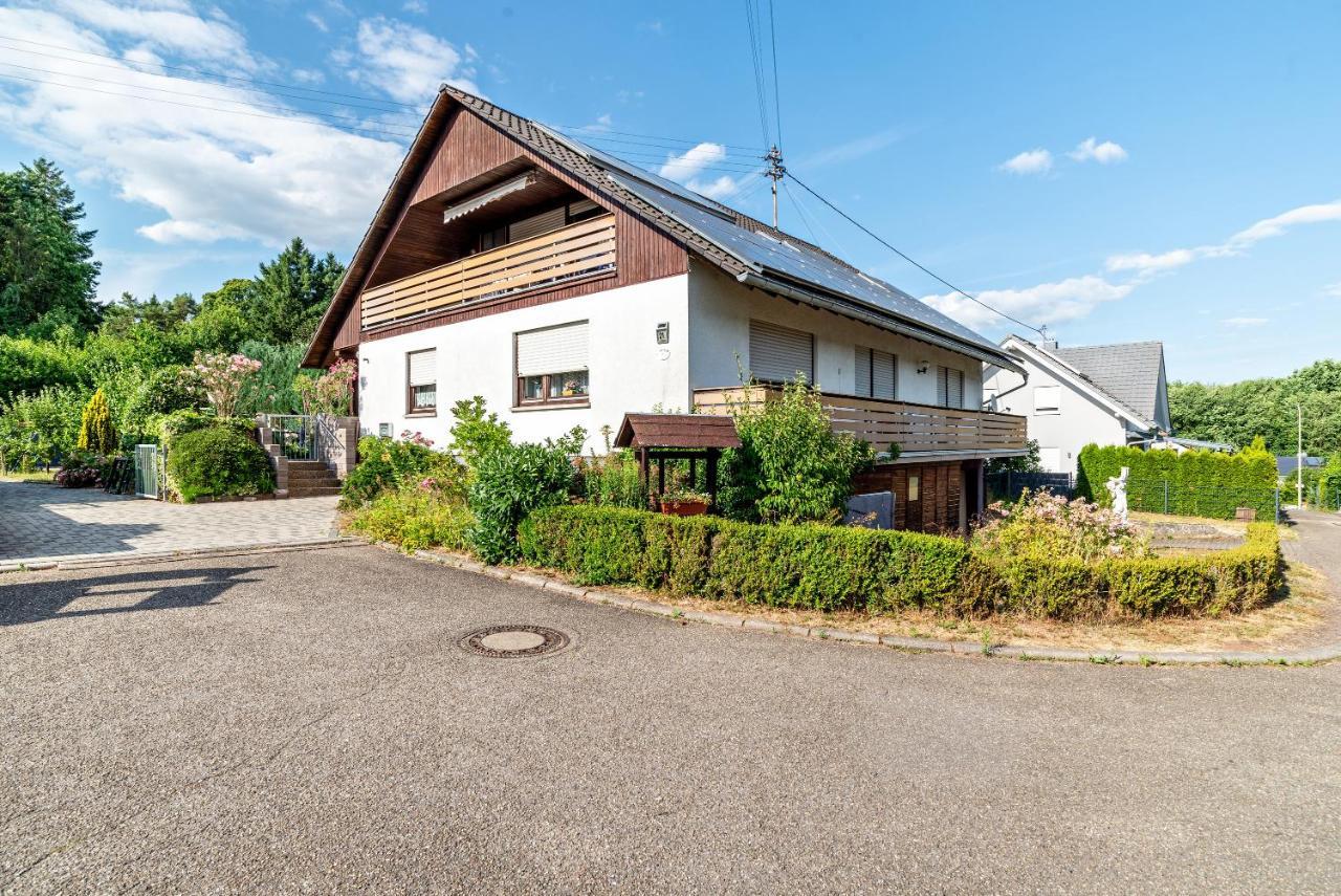 Apartamento Haus Guenter Und Valeria Gossersweiler-Stein Exterior foto