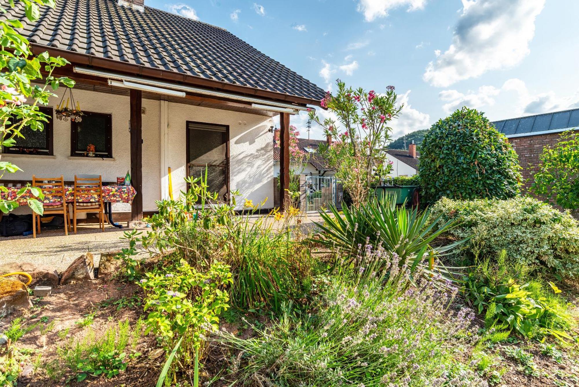Apartamento Haus Guenter Und Valeria Gossersweiler-Stein Exterior foto